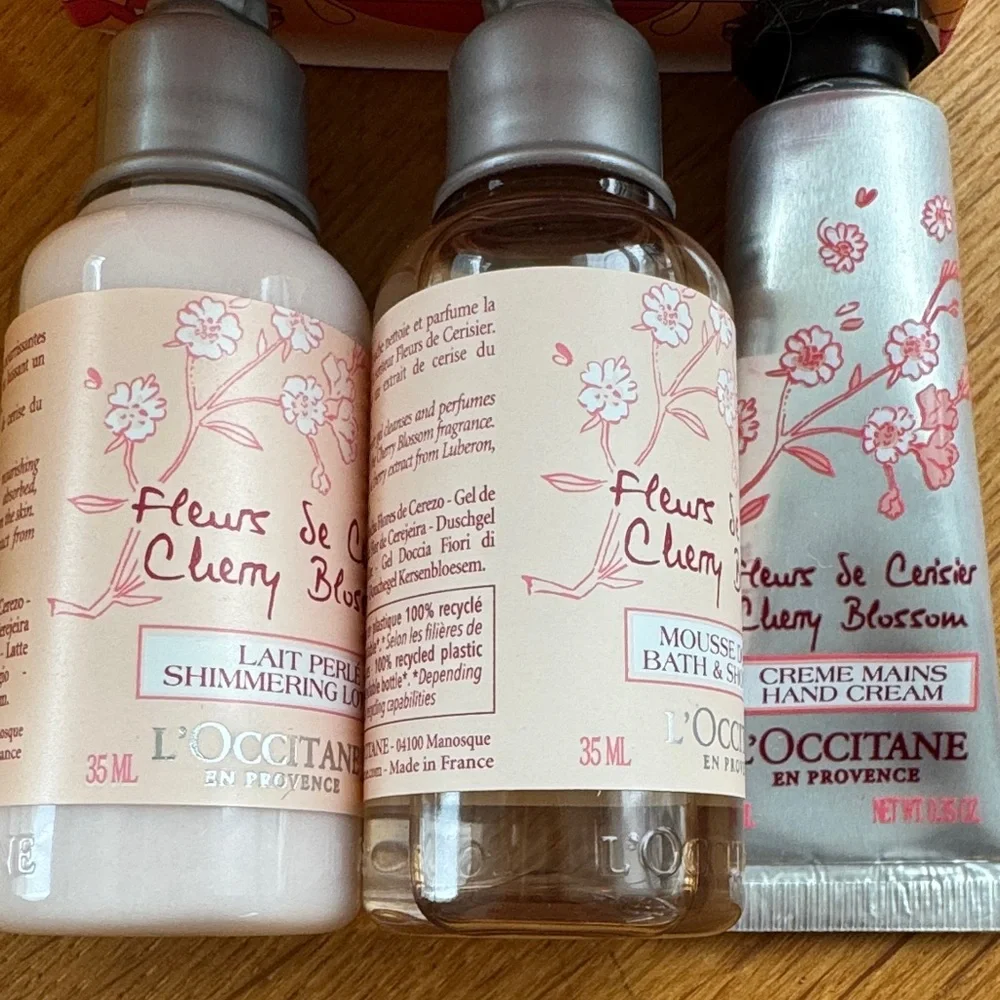 L'OCCITANE Cherry Blossom Trio Set - Pink & Silver - Picture 9 of 9